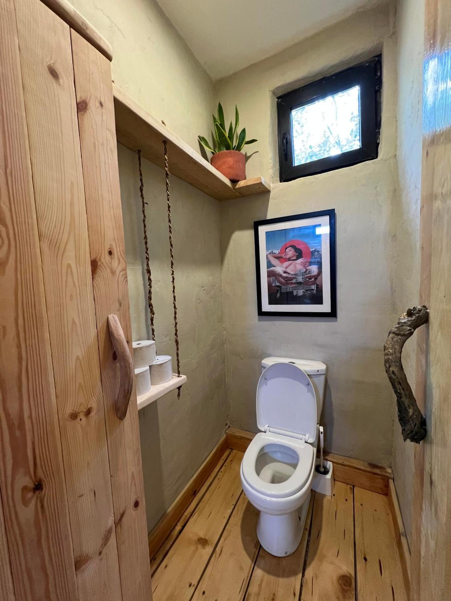 Karma Hostel Мартвили Стая снимка